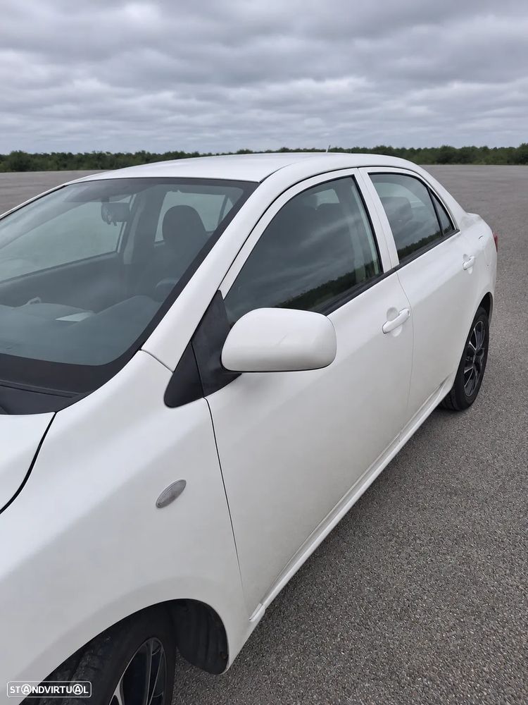 Toyota Corolla 1.4 D-4D Premium Plus - 18