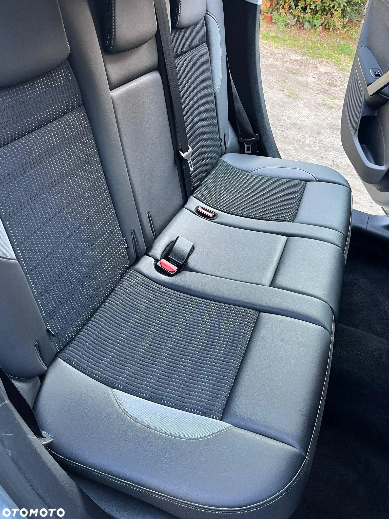 Peugeot 2008 PureTech 130 Allure Pack - 17