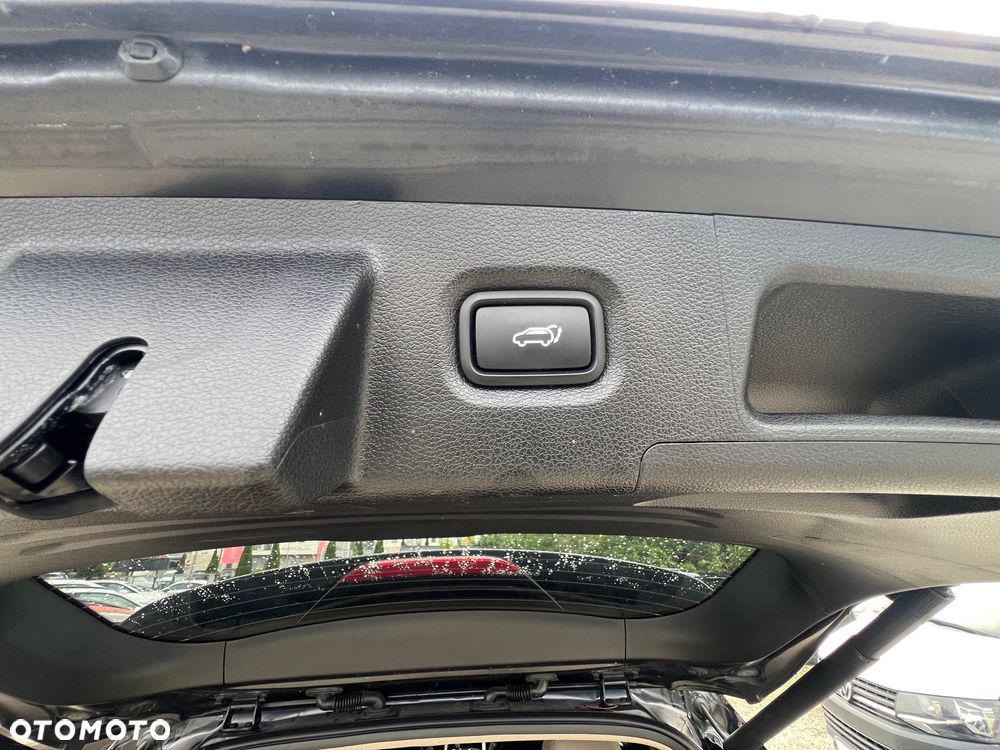 Hyundai Santa Fe 2.4 GDI 4WD SEVEN Premium - 19