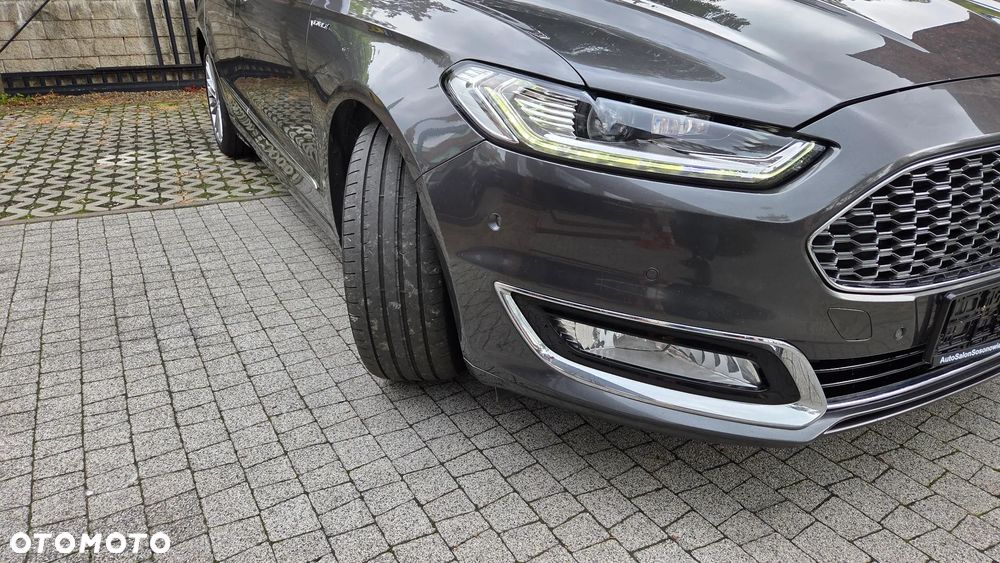 Ford Mondeo 2.0 TDCi STart-Stopp Vignale - 11