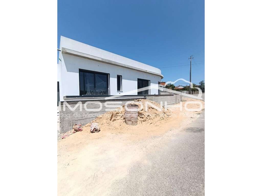 Moradia T3 Nova | Design Moderno | Eficiência A+ | Jardim, Garagem ... - Grande imagem: 4/22