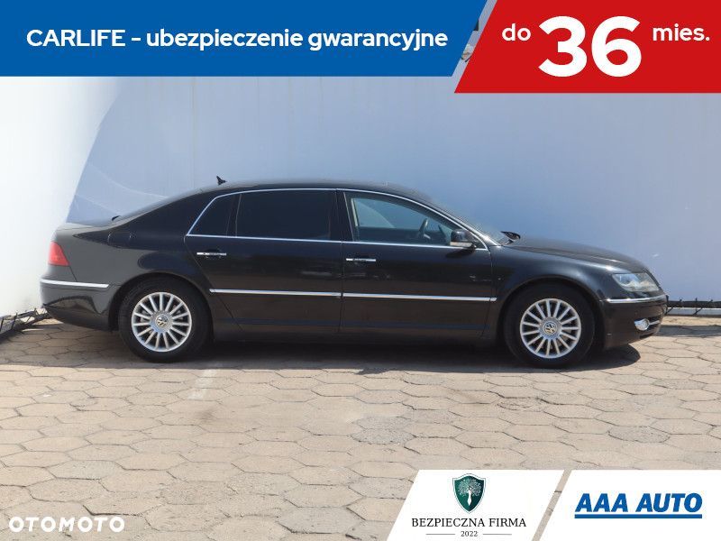 Volkswagen Phaeton - 8
