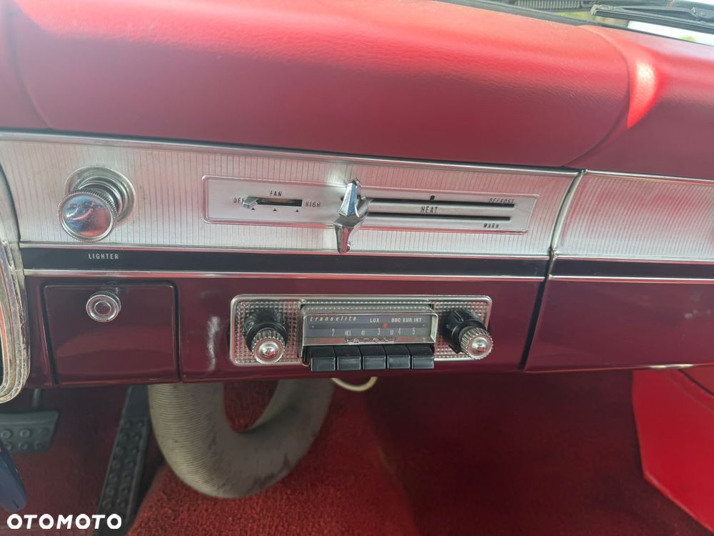 Plymouth Valiant - 7