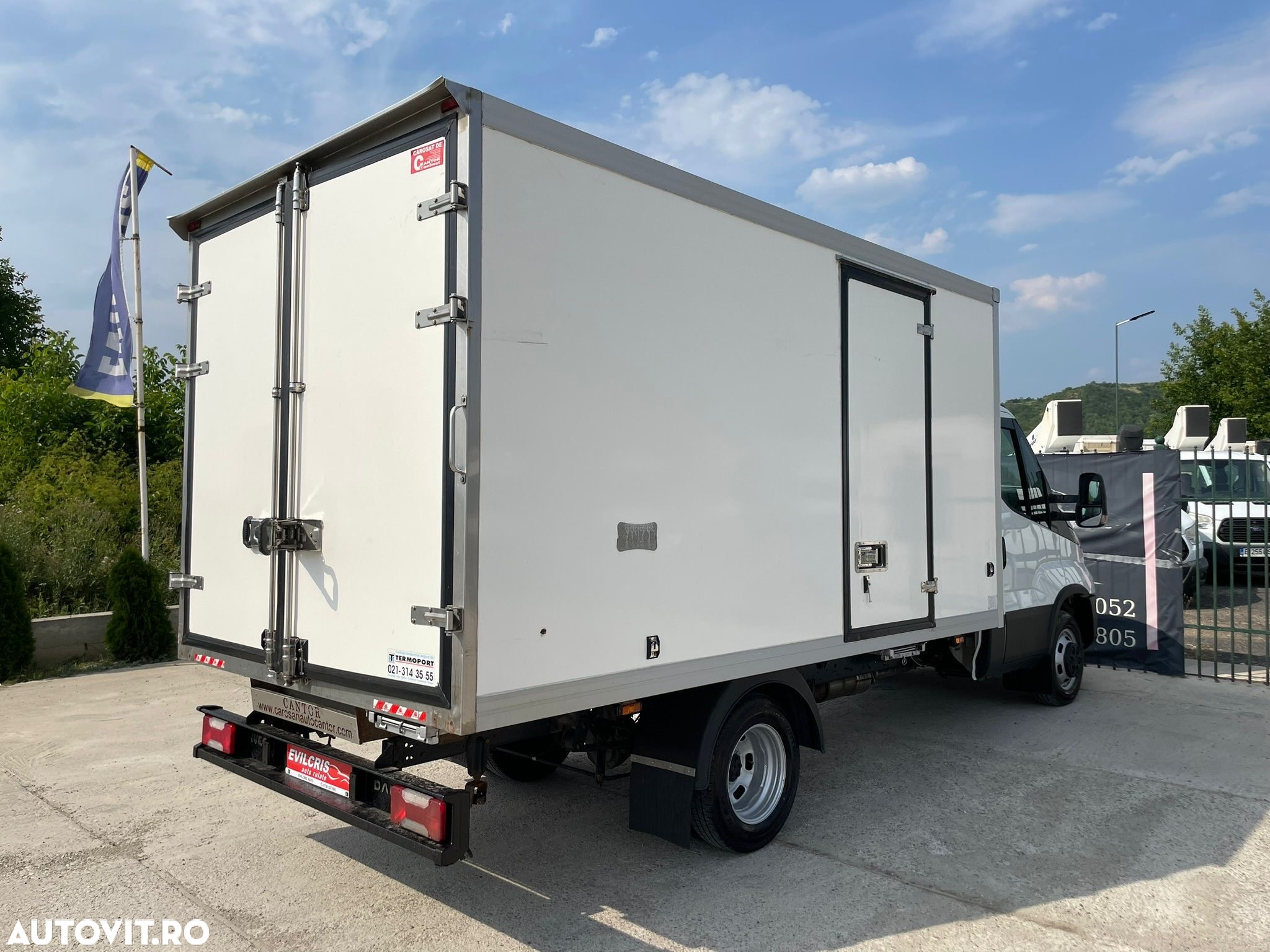 Iveco Daily 3.0 D FRIGORIFIC 2 COMP - 17