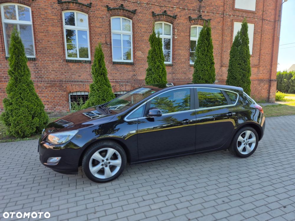 Opel Astra 1.4 ecoFLEX - 12