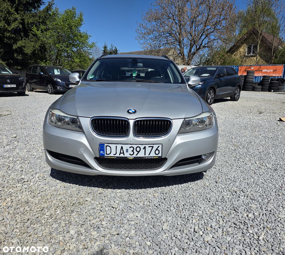 BMW Seria 3 318d DPF Edition Exclusive - 3