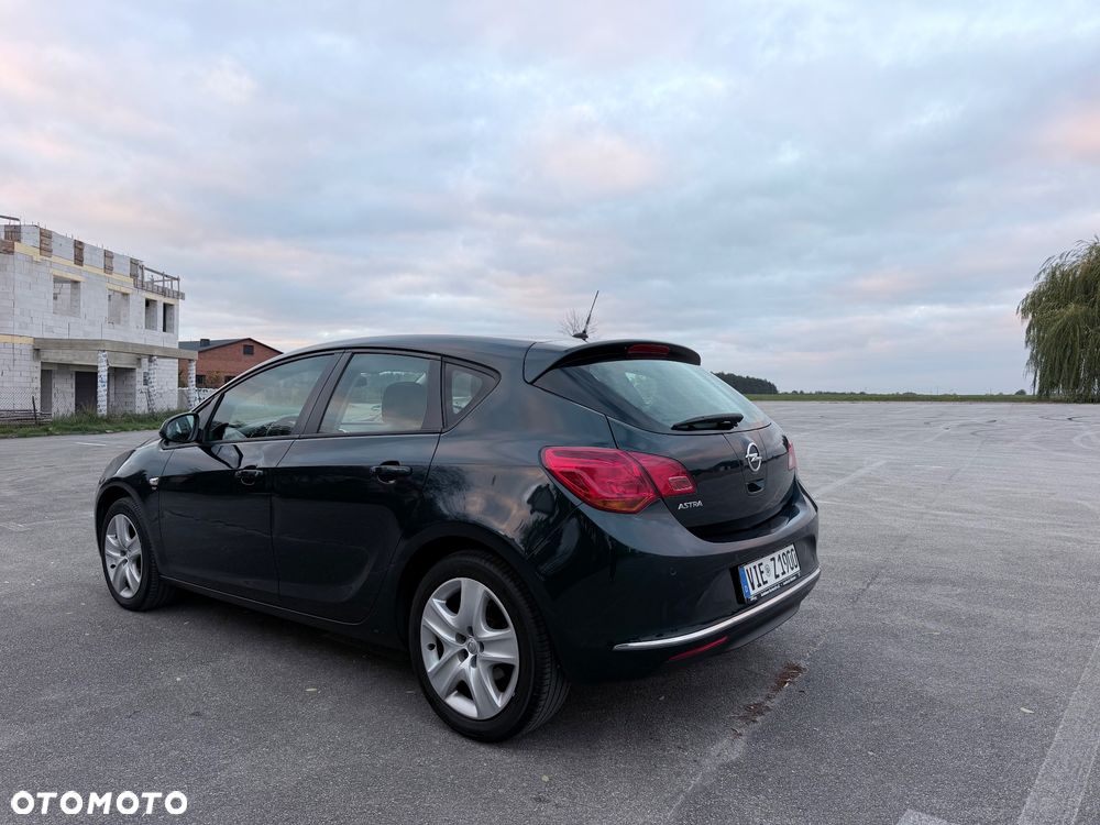 Opel Astra 1.4 Turbo Sport - 4