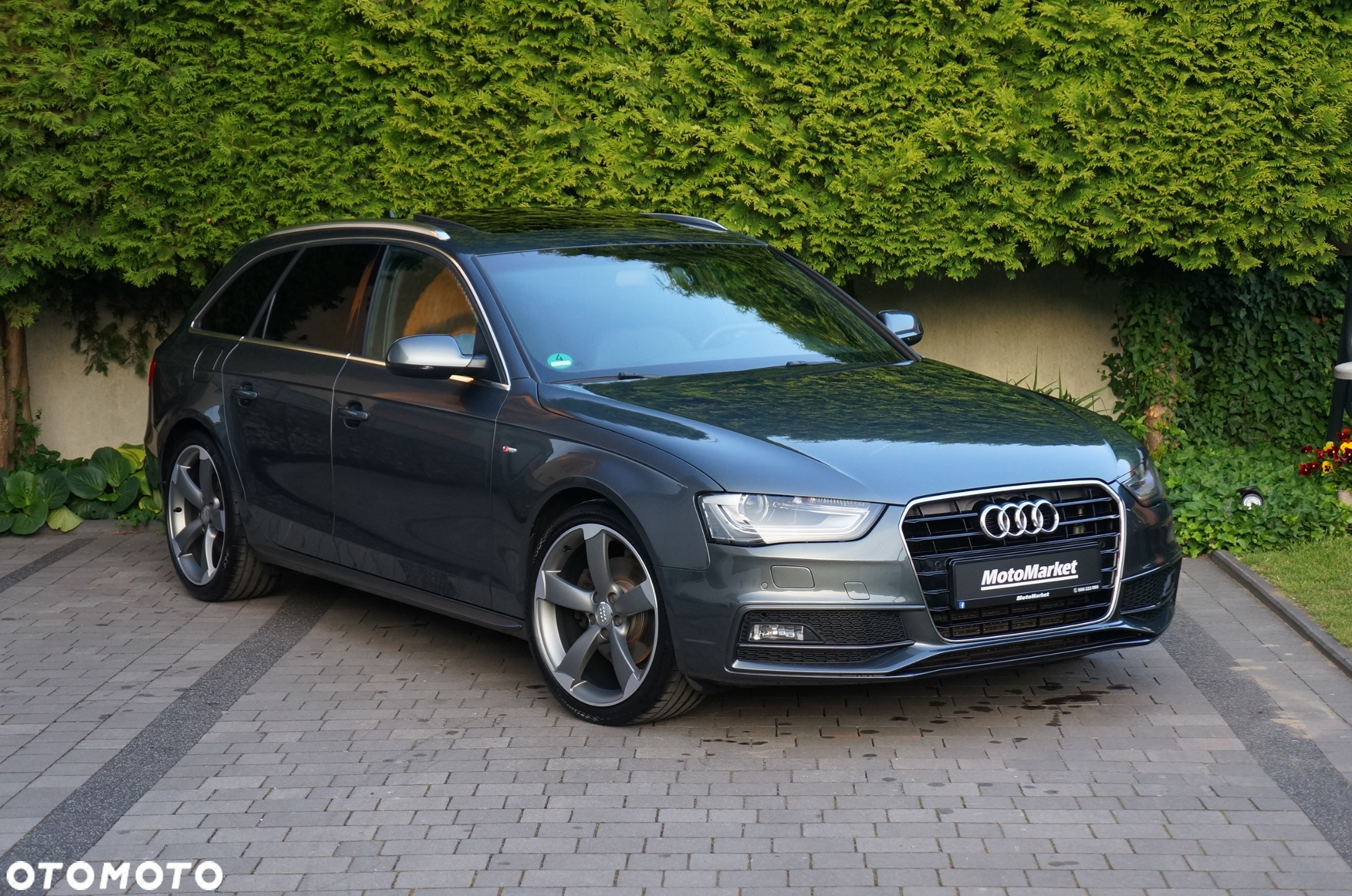 Audi A4 Avant 2.0 TDI DPF S line Sportpaket - 2