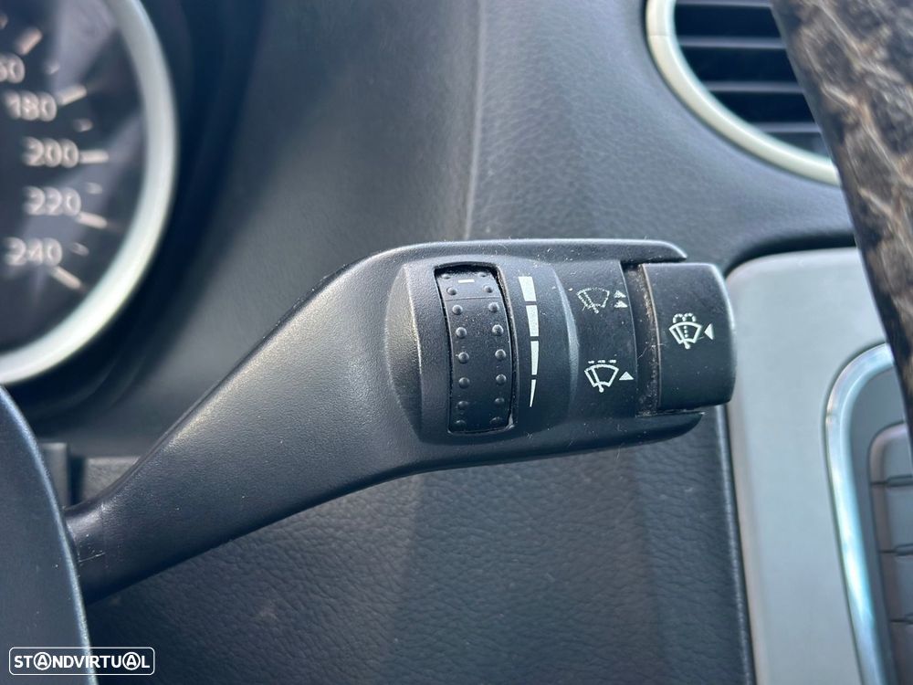 Ford Focus SW 1.6 TDCi Ambiente - 27