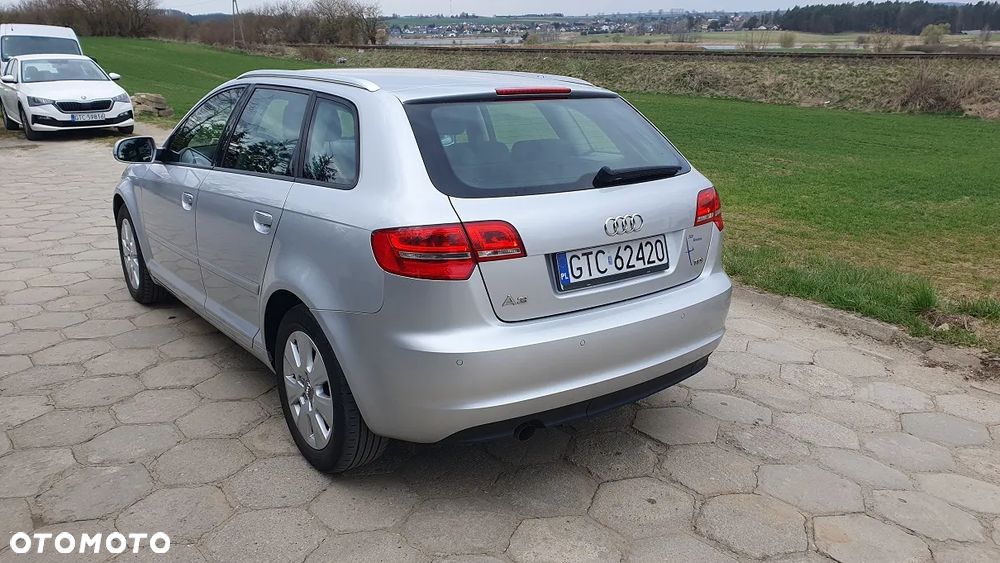 Audi A3 Sportback 2.0 TDI Attraction - 4