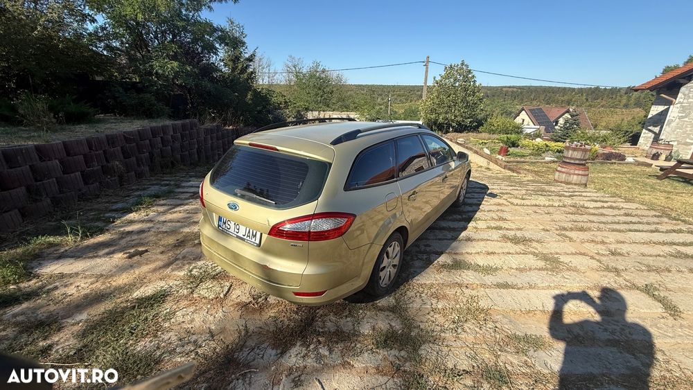 Ford Mondeo 2.0 TDCi Ambiente - 5