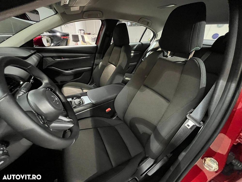 Mazda 3 e-Skyactiv G140 AT MHEV Center-Line - 9