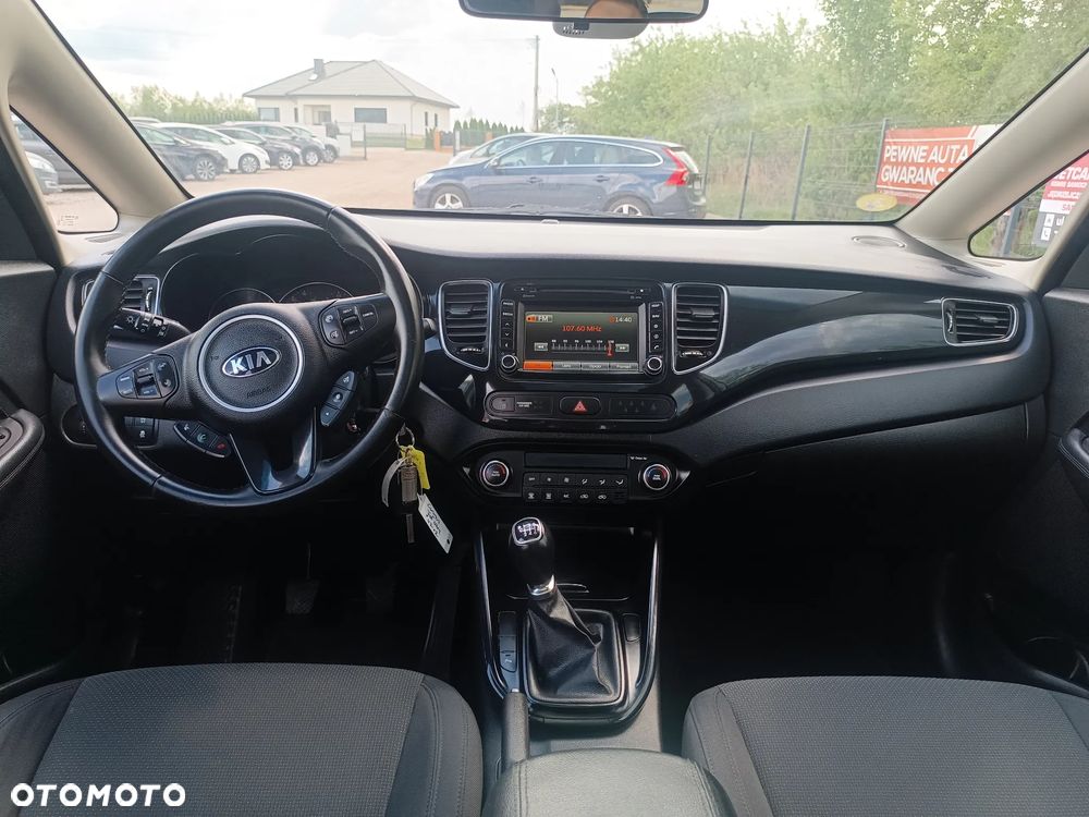 Kia Carens 1.7 CRDi 115 Dream Team Edition - 29