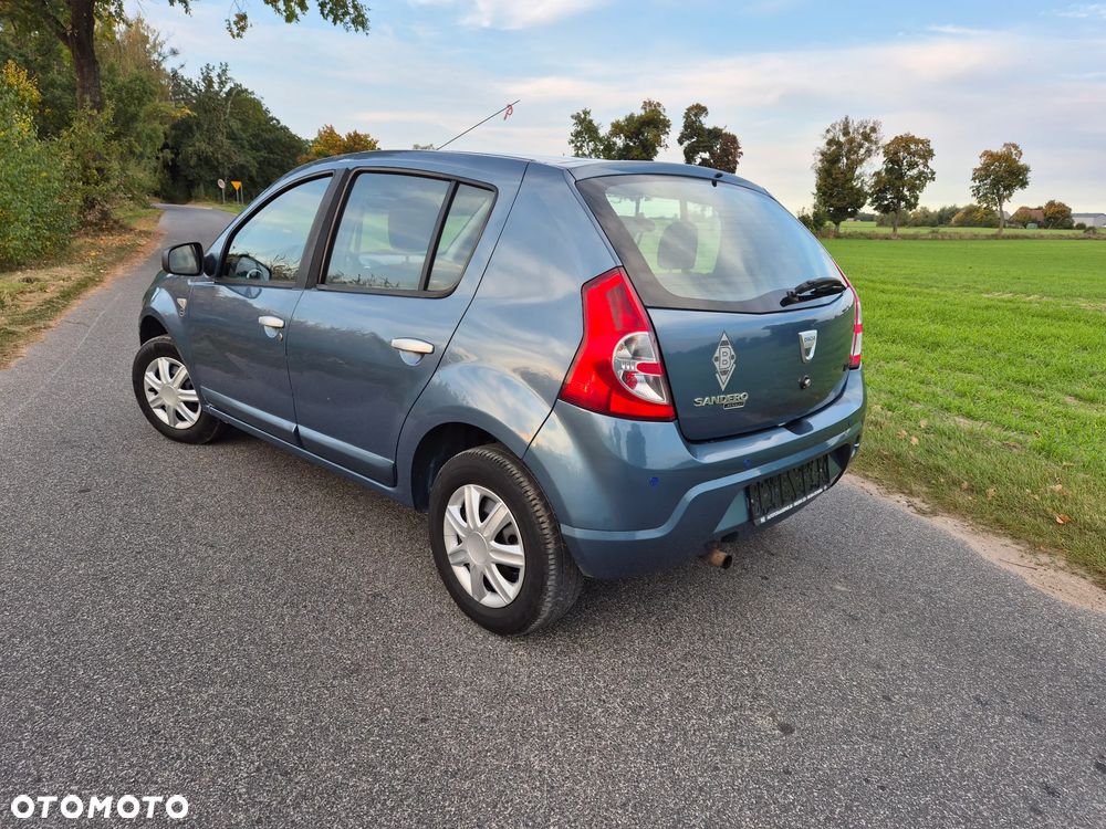 Dacia Sandero - 23