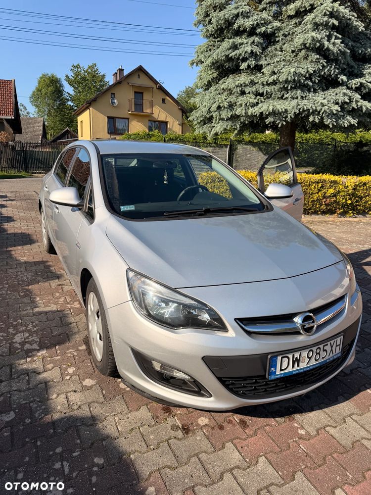 Opel Astra 1.6 CDTI Enjoy - 19