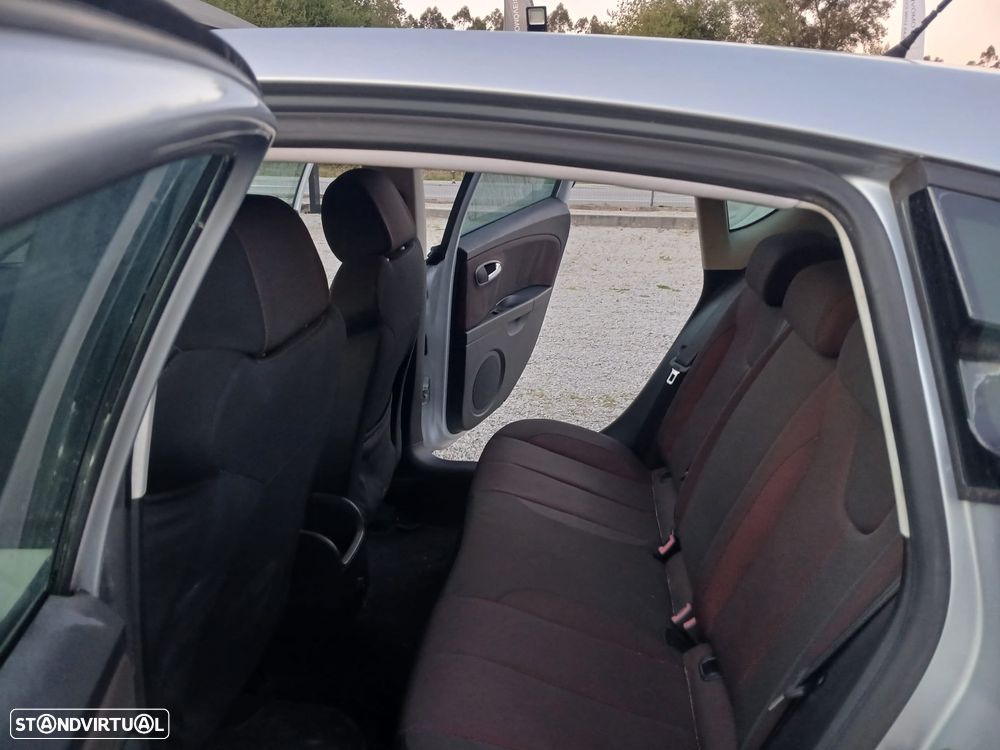 SEAT Leon 1.6 Sport Up - 3