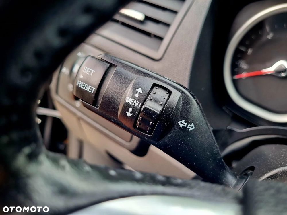 Ford Kuga 2.0 TDCi 4WD Trend - 26