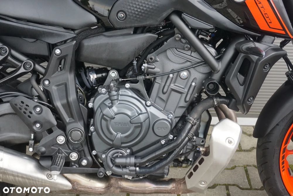 Yamaha MT - 21