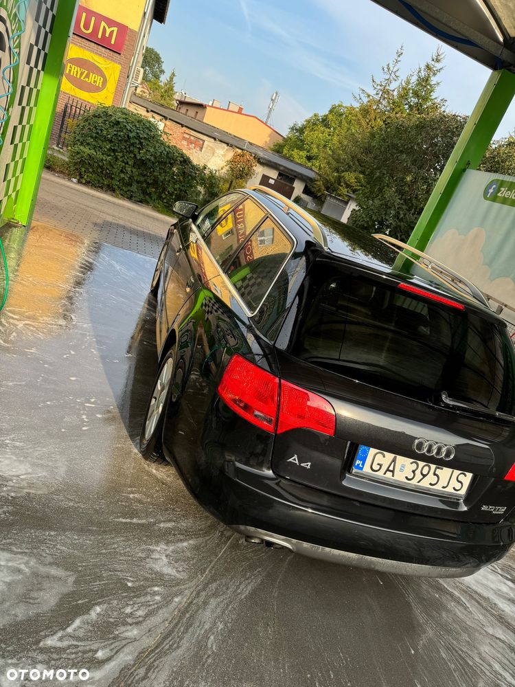Audi A4 Avant 2.0 TDI - 6