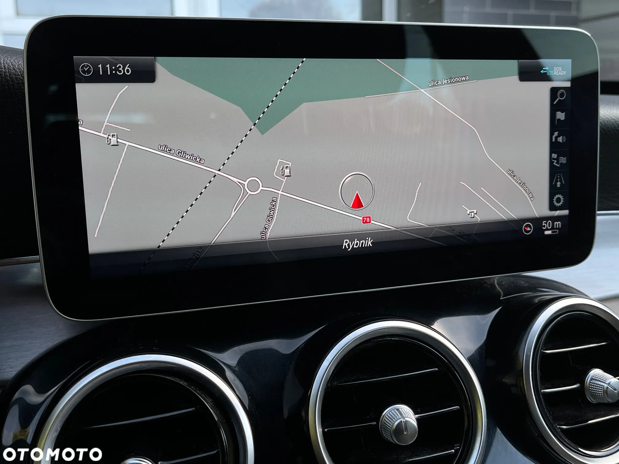 Mercedes-Benz Klasa C 300 e 9G-TRONIC - 24