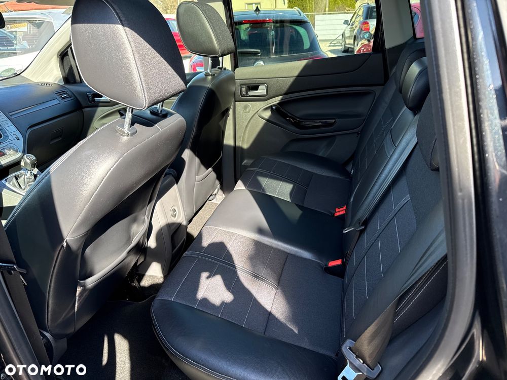 Ford Kuga 2.0 TDCi 4x4 Titanium - 7