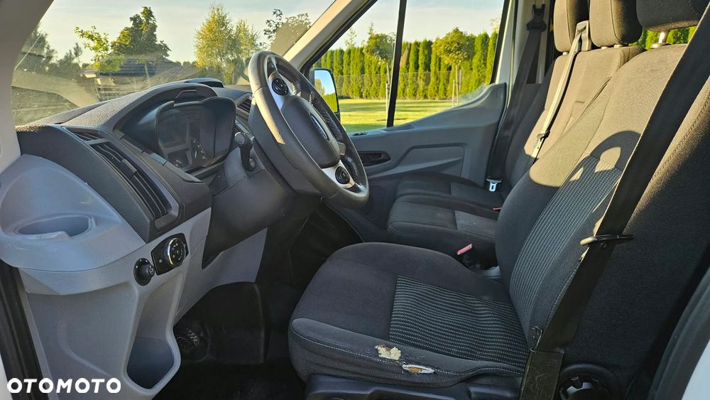 Ford Transit 7-osobowy doka - 23