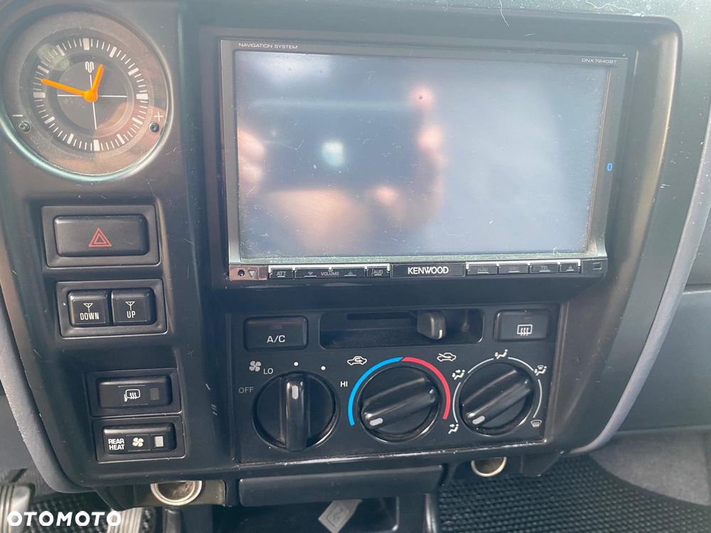 Toyota Land Cruiser - 16