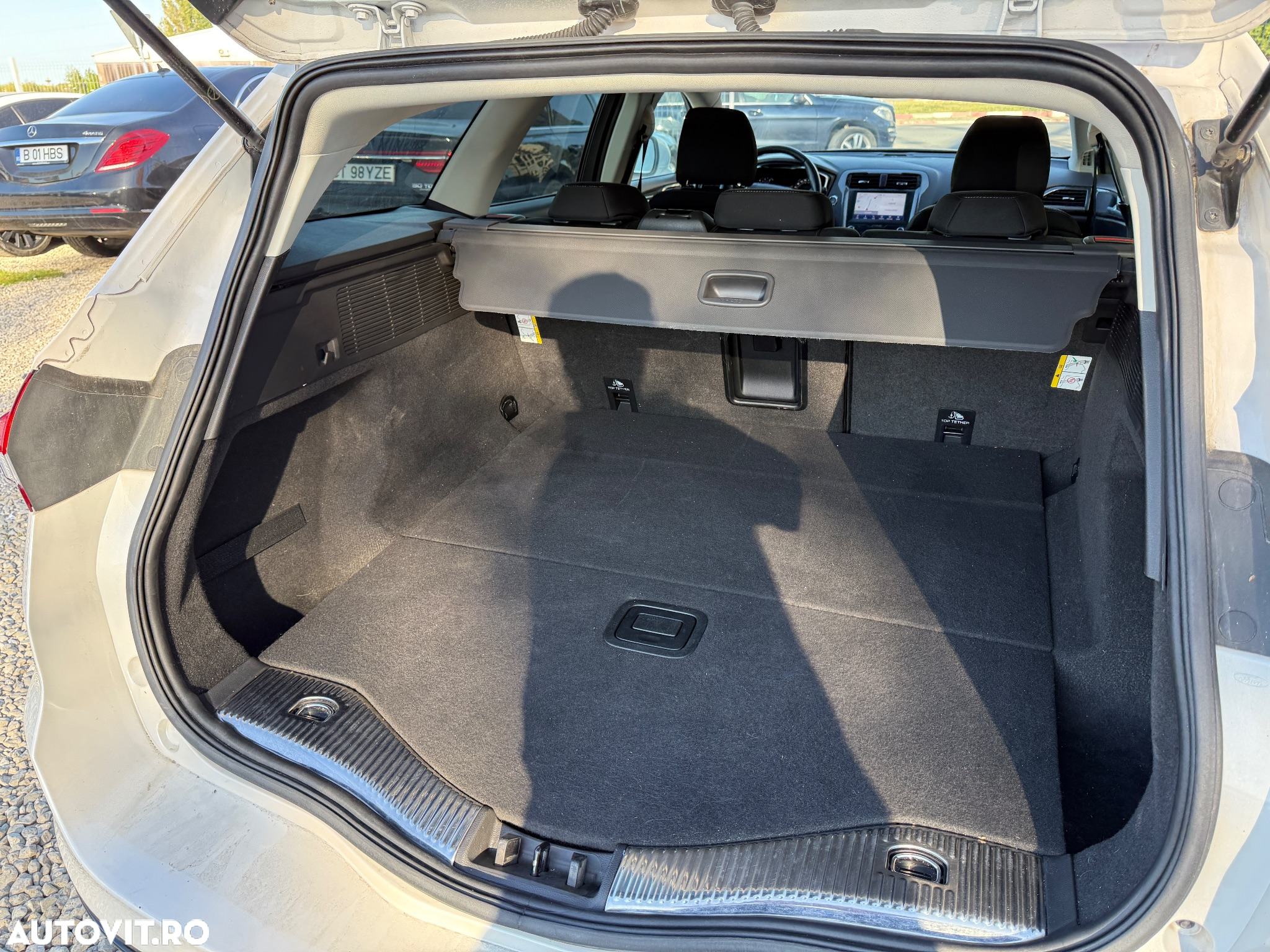 Ford Mondeo Turnier 2.0 TDCi Start-Stopp PowerShift-Aut Business Edition - 38