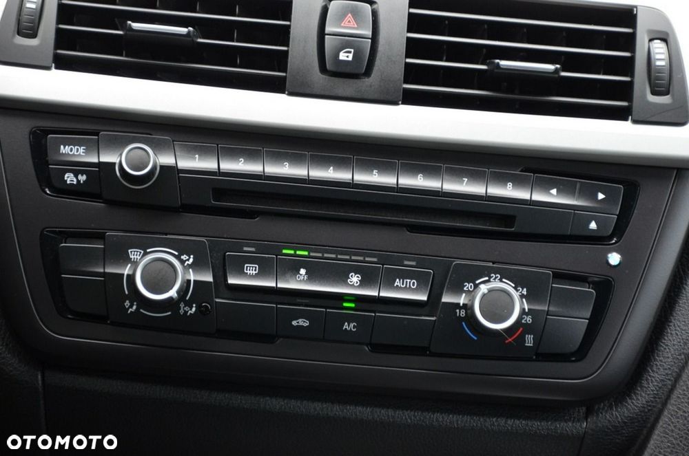BMW Seria 3 - 34