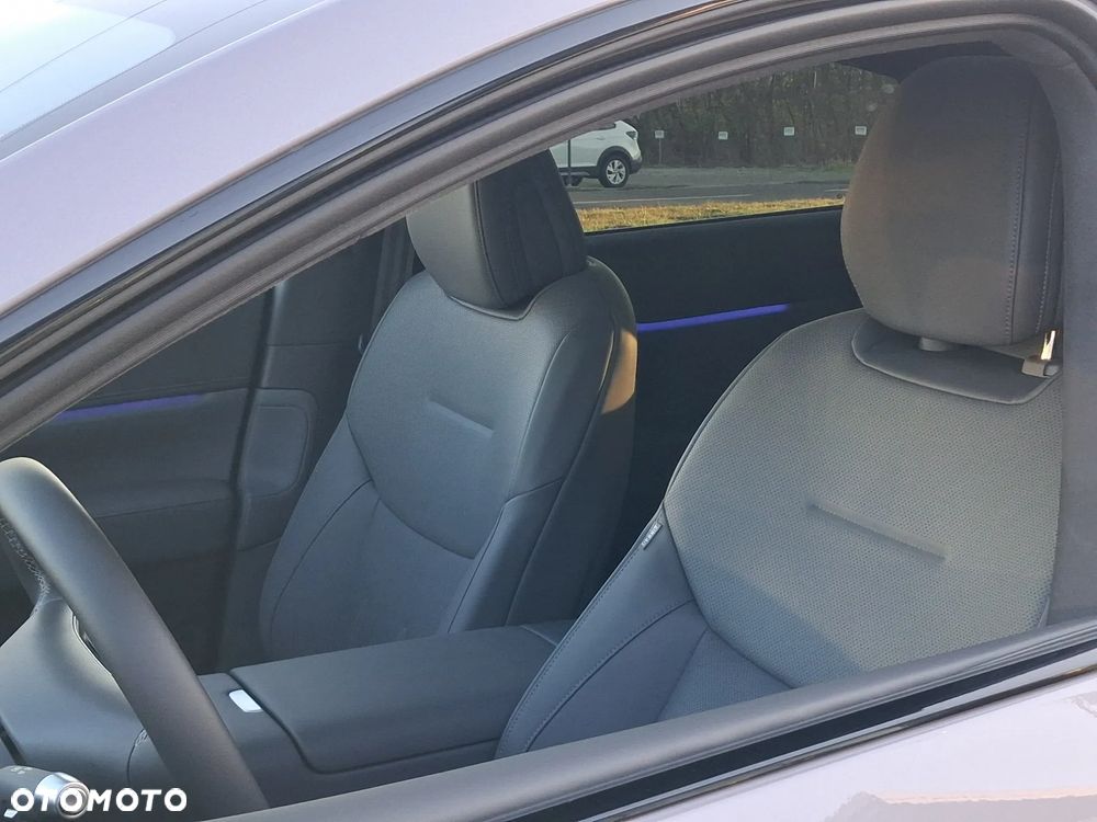 XPeng G6 80.8 kWh RWD Long Range PRO - 13