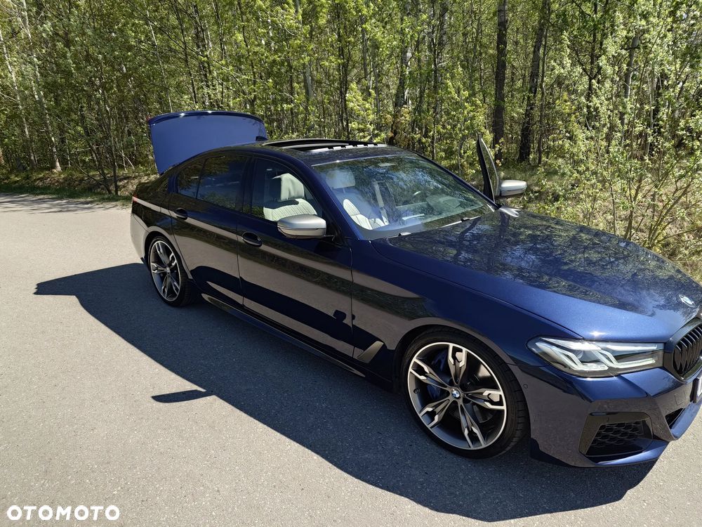 BMW Seria 5 M550i xDrive - 2