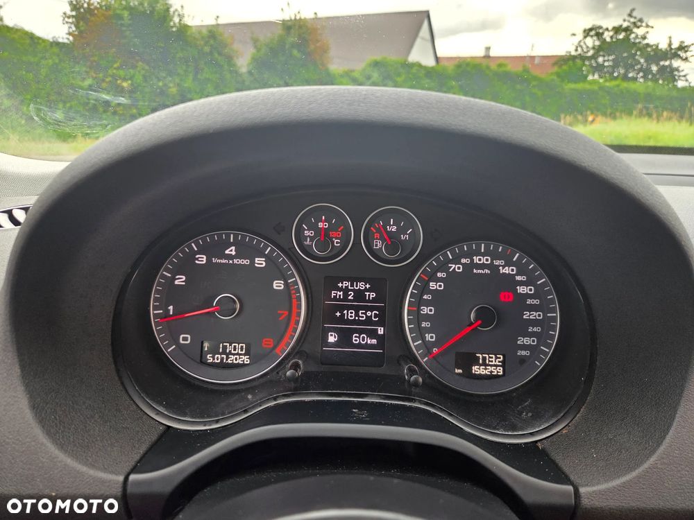 Audi A3 Sportback 1.8 TFSI Quattro Ambiente - 11