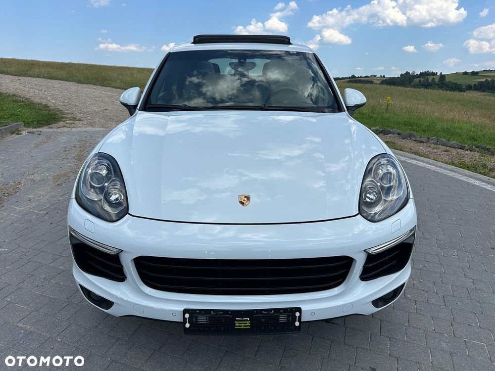 Porsche Cayenne S Platinum Edition - 2