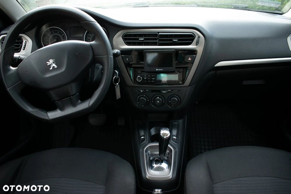 Peugeot 301 - 18