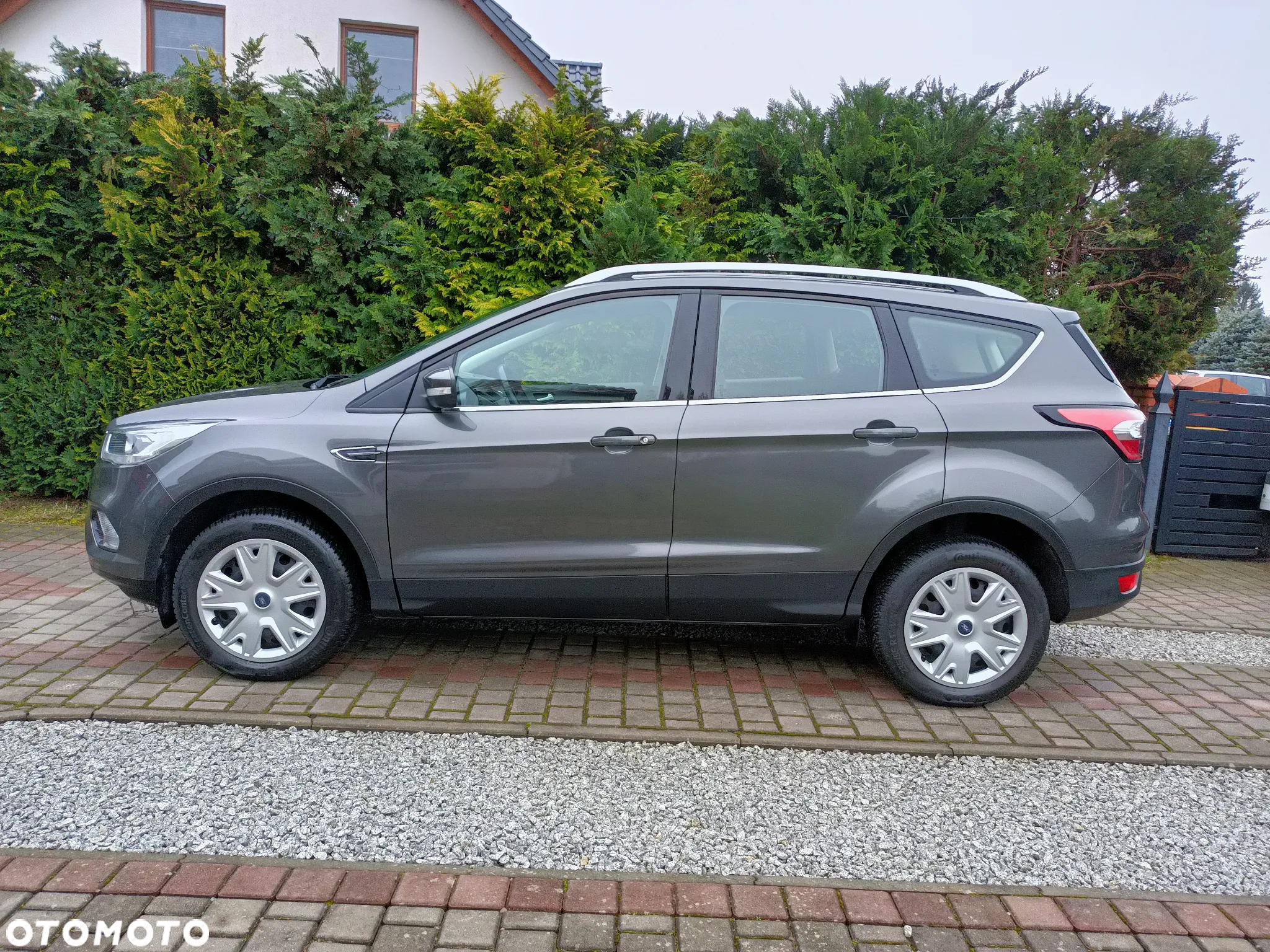 Ford Kuga - 20