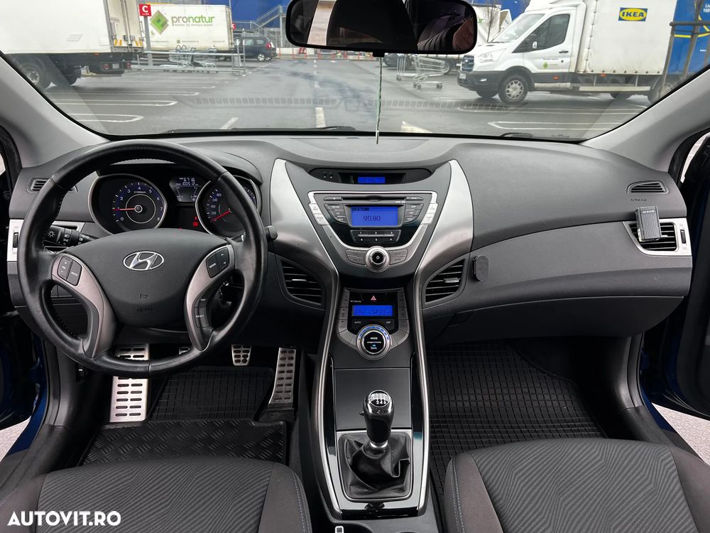 Hyundai Elantra 1.6 MPi Highway - 4