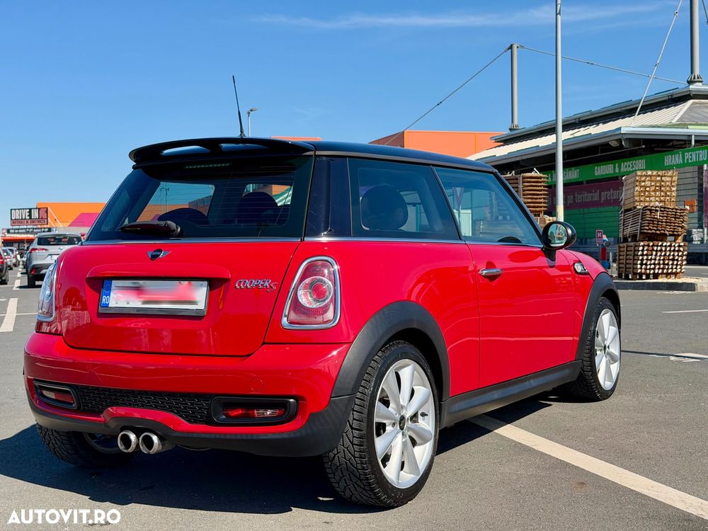 Mini Cooper S Standard - 11