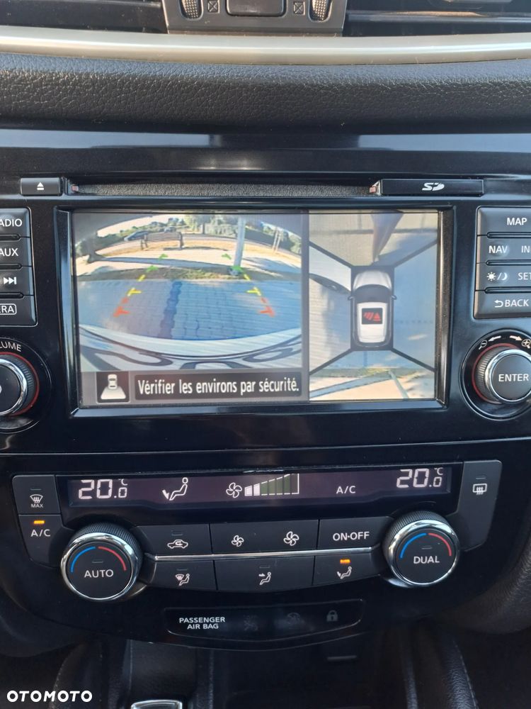 Nissan Qashqai 1.6 DCi Xtronic TEKNA - 20