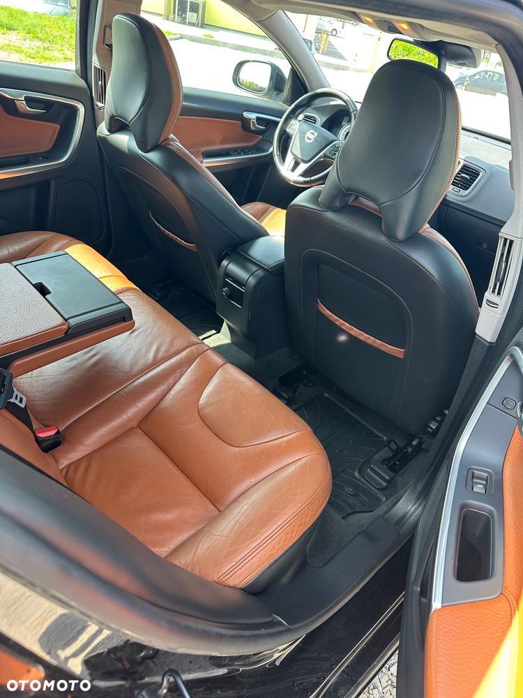 Volvo V60 T3 Summum - 17