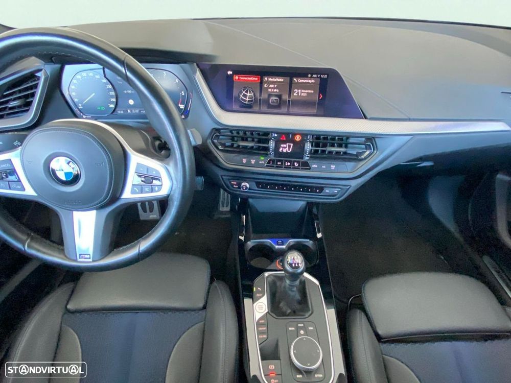 BMW 116 d Pack Desportivo M - 12
