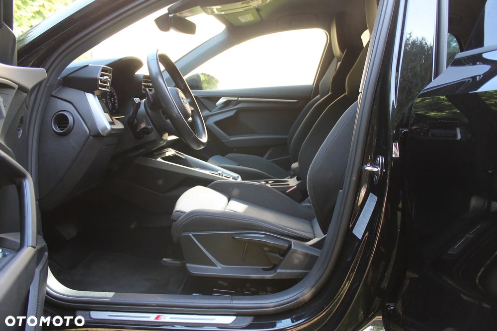 Audi A3 Sportback 1.4 TFSI e-tron Sport S tronic - 12