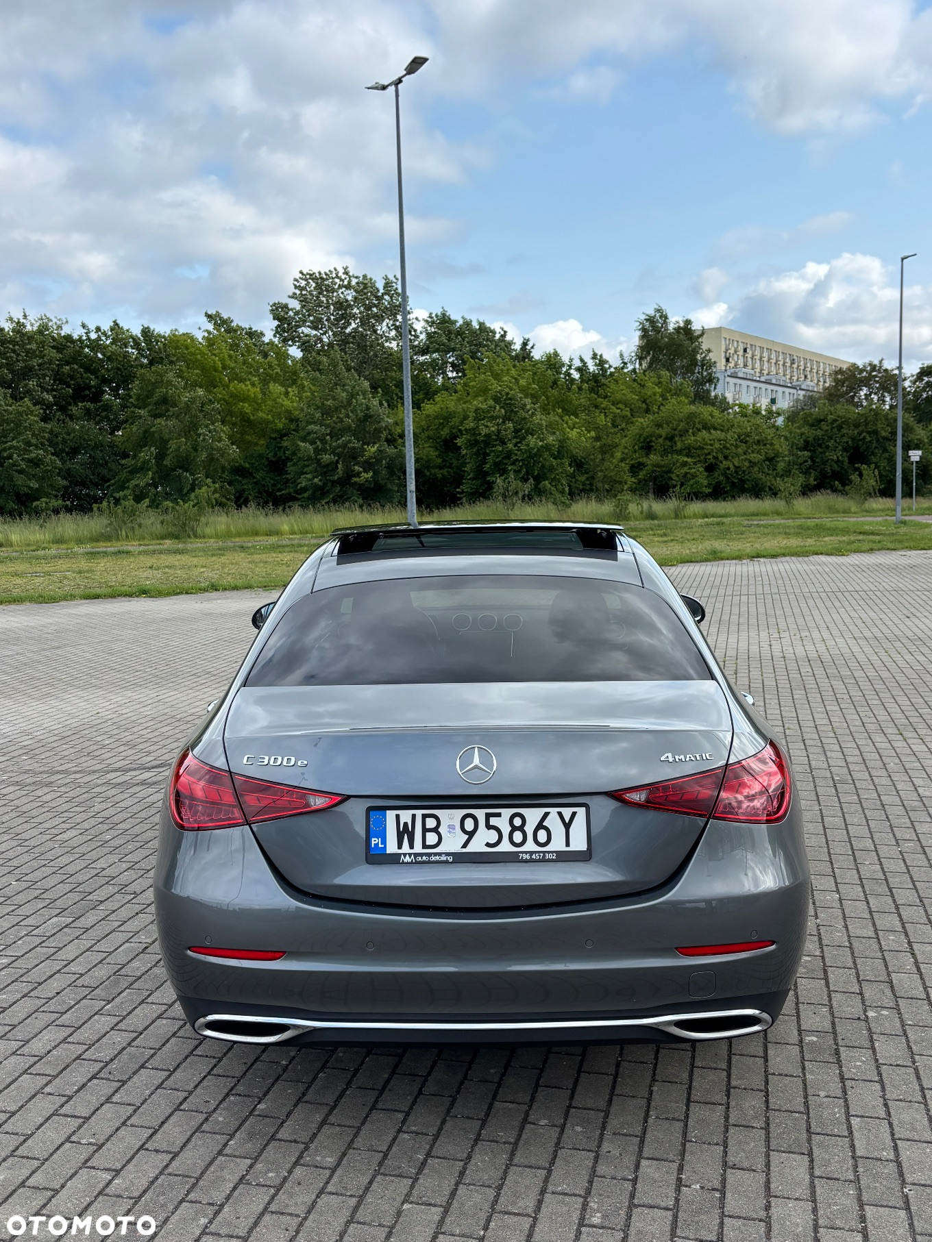 Mercedes-Benz Klasa C 300 e PHEV 4-Matic Avantgarde - 25