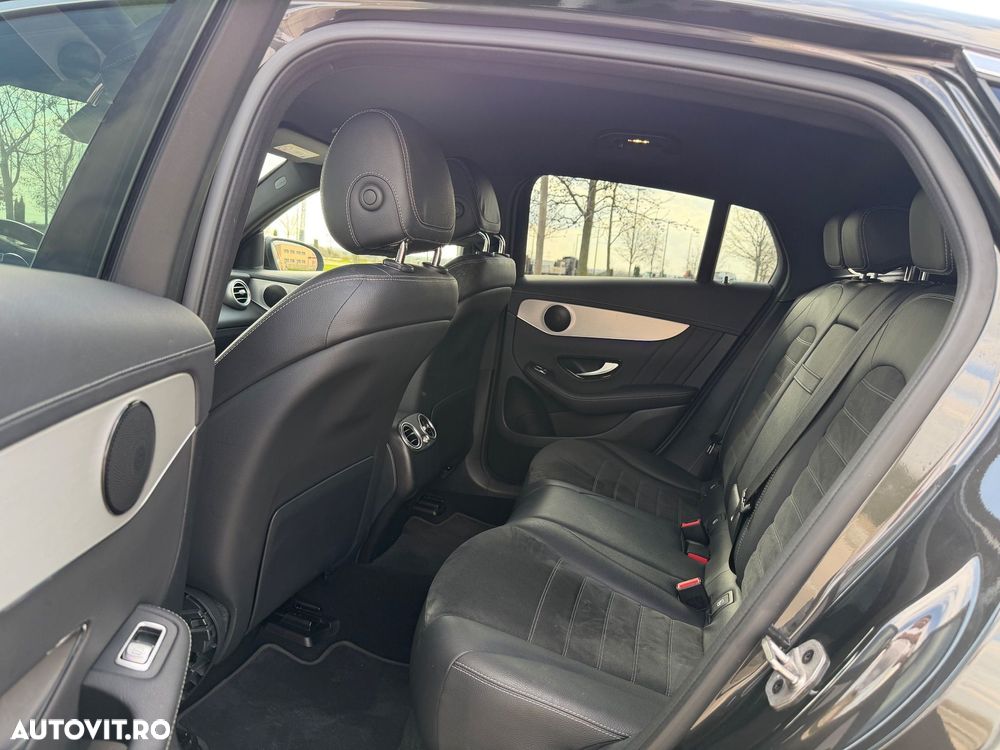 Mercedes-Benz GLC Coupe 300 de 4Matic 9G-TRONIC AMG Line - 28