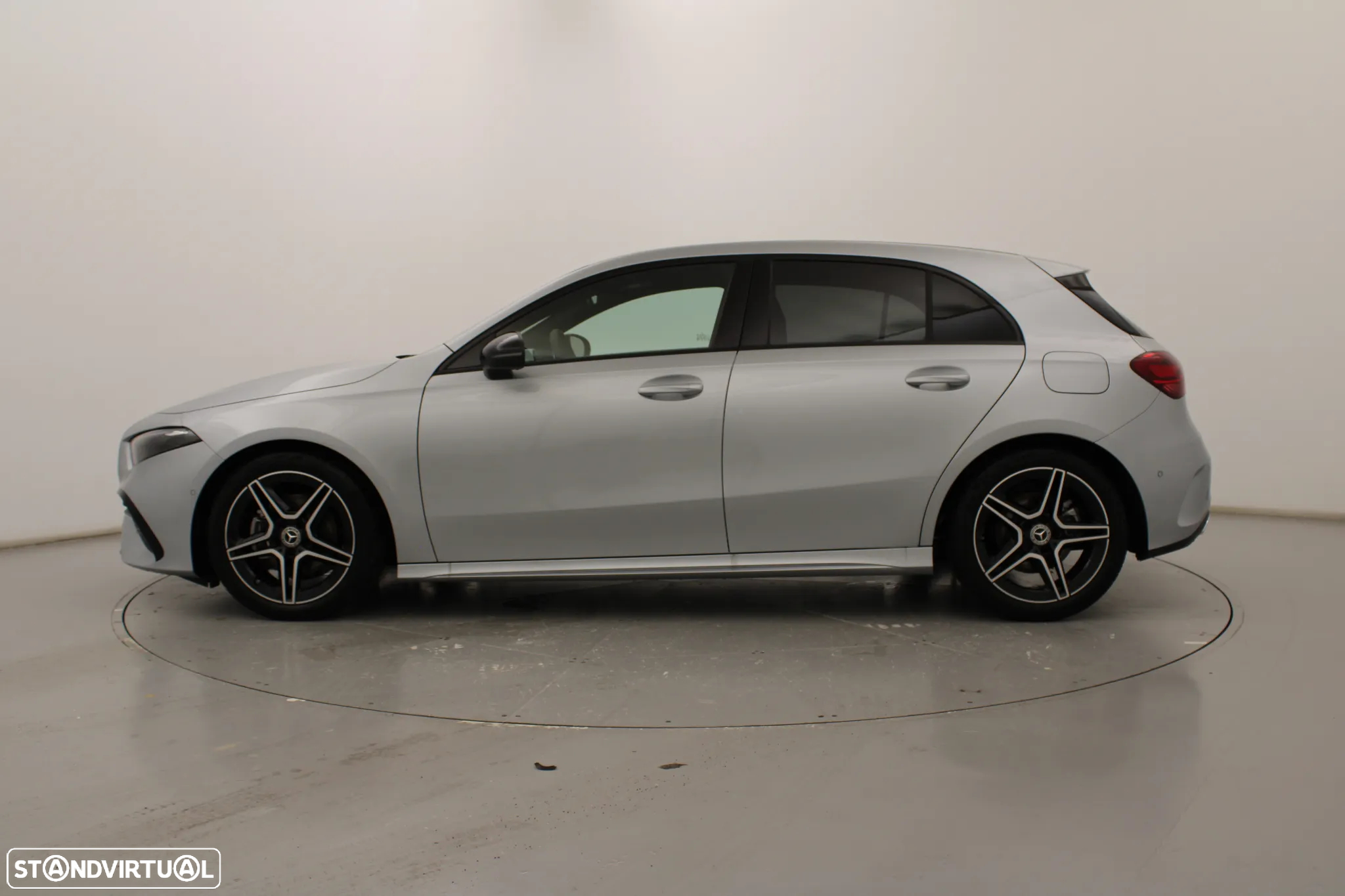 Mercedes-Benz A 200 Standard - 12