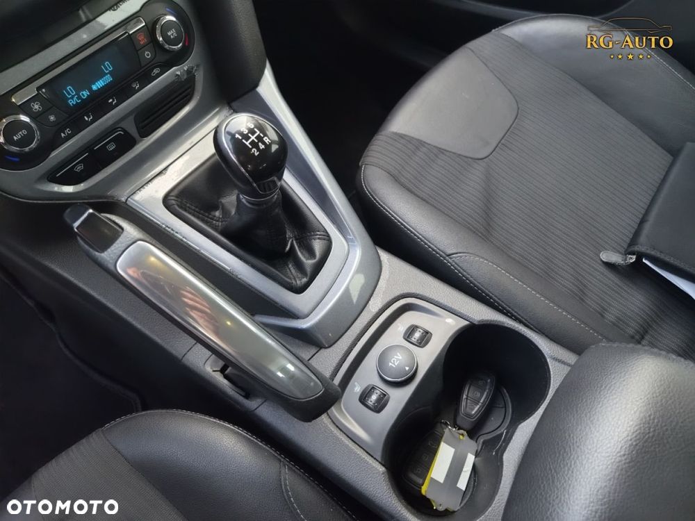 Ford Focus - 23