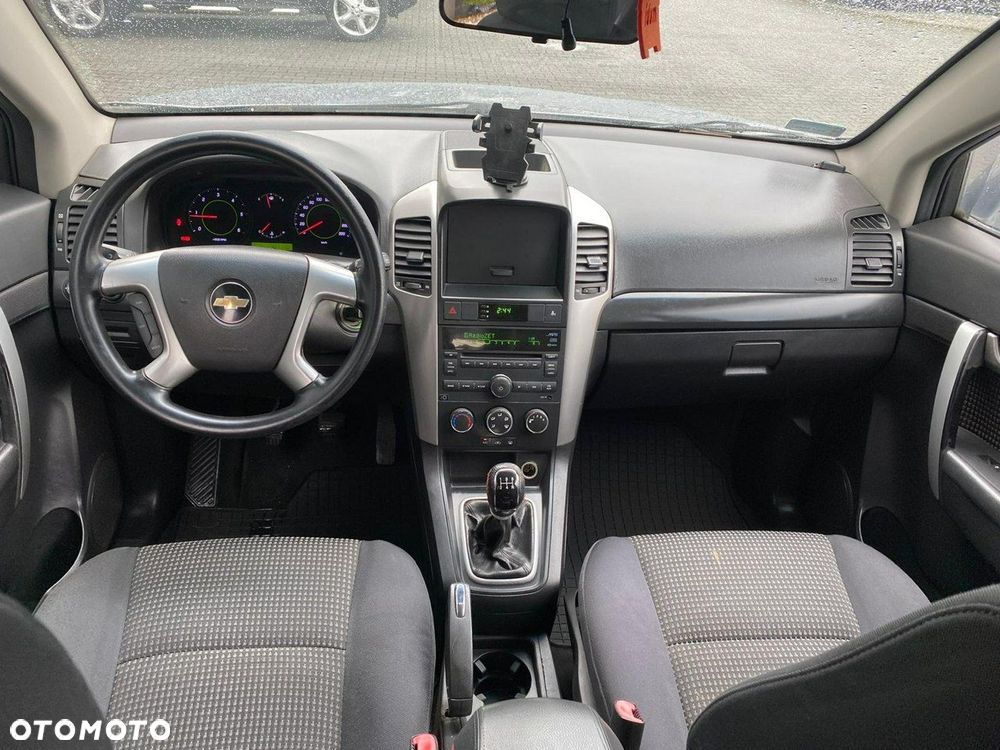 Chevrolet Captiva 2.0 2WD 5 Sitzer LS - 10