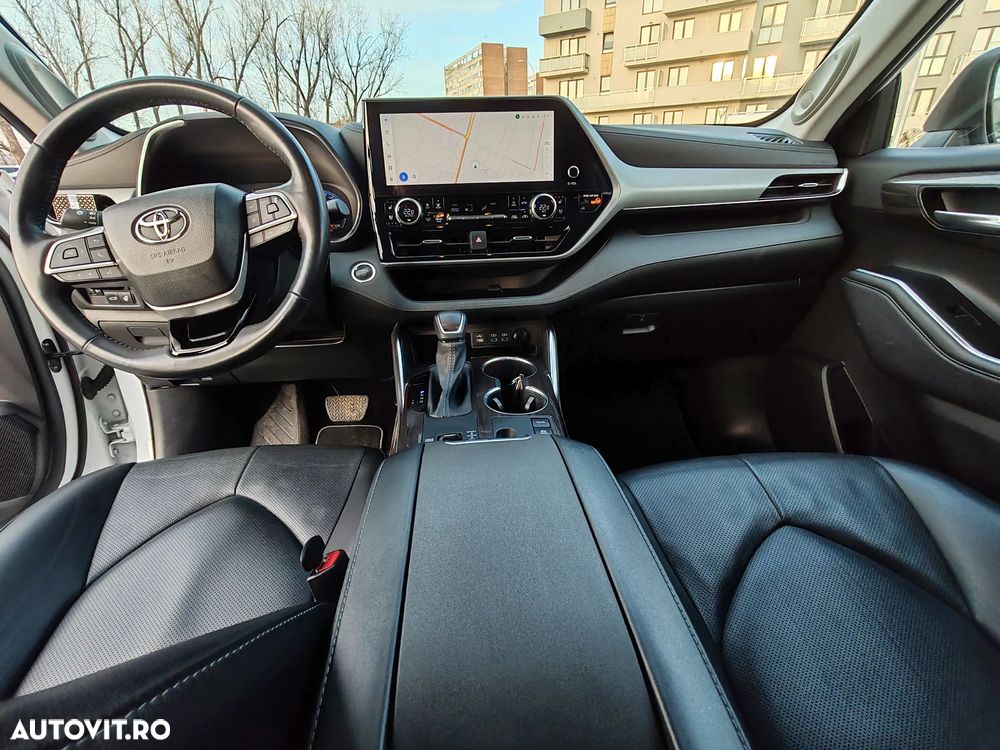 Toyota Highlander 2.5 L Dynamic Force 248CP Luxury Pearly - 2