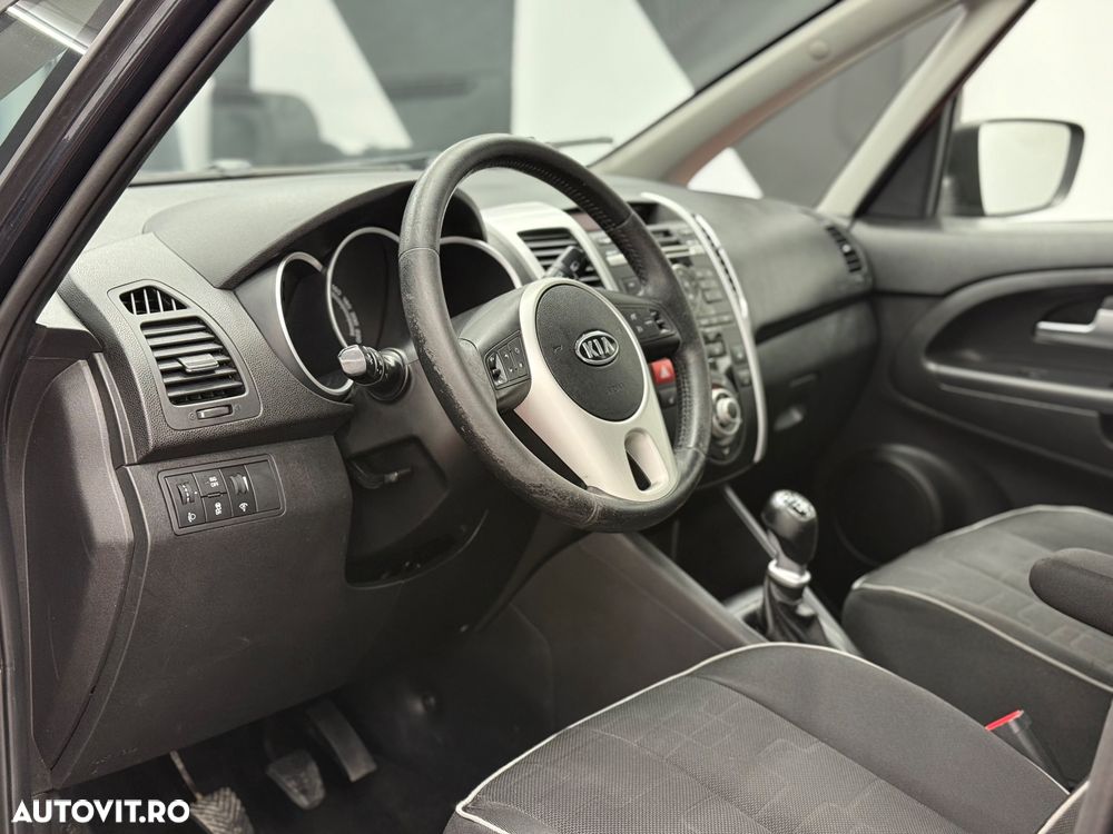 Kia Venga 1.6 CRDi 128 Black Collection - 5