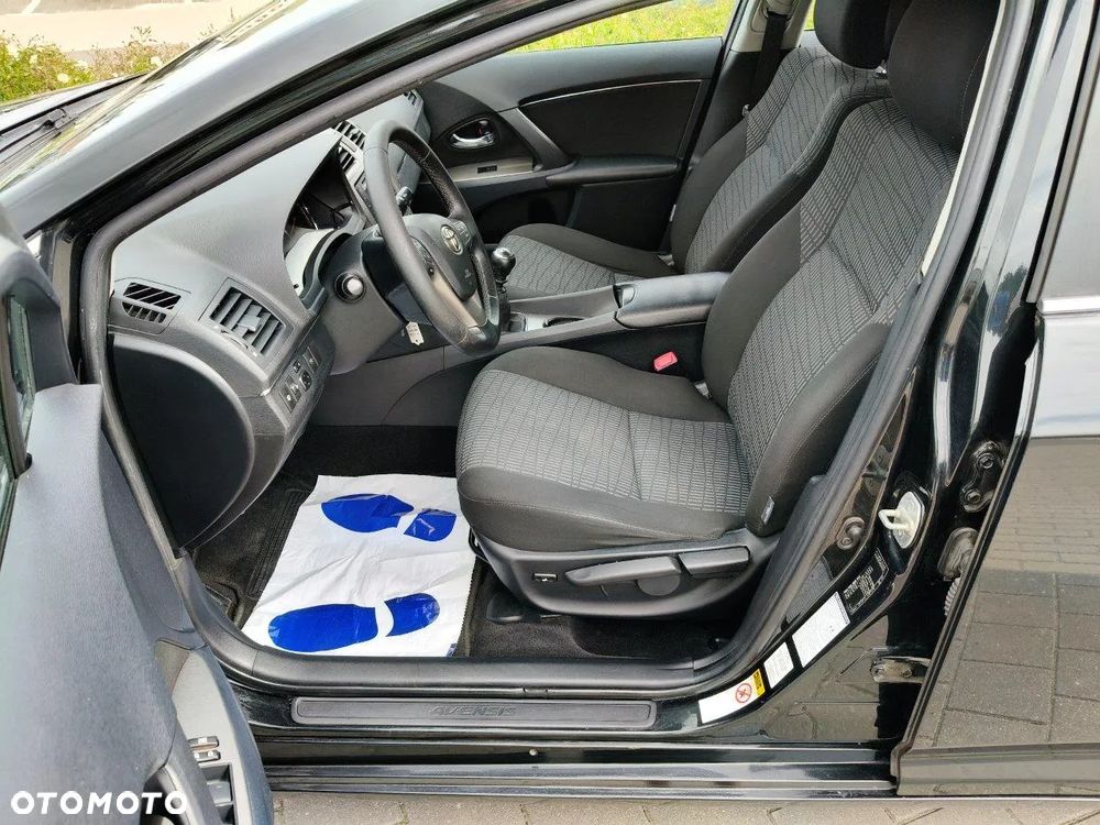 Toyota Avensis 1.8 Sol plus NAVI - 7