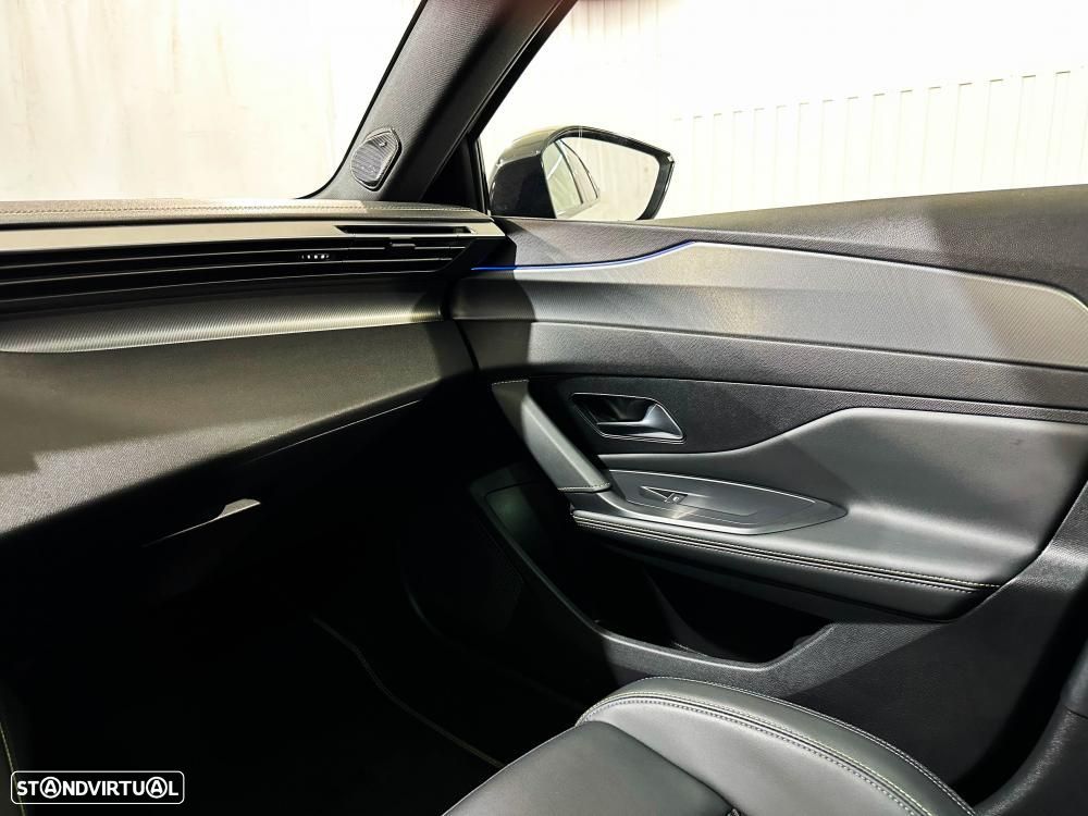 Peugeot 408 1.6 Hybrid GT e-EAT8 - 24